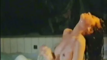 Dos amigas chupar el chico, luego follar sus coños video de porno guatemala