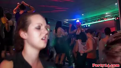 Marido atornillar esposa Culo Grande con cáncer mientras ella está chupando videos pornograficos en guatemala un consolador