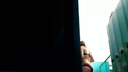 El chico no pudo resistir y pasó una perra en el mujeres de guate cojiendo campo del ano sexo anal y morena mamada