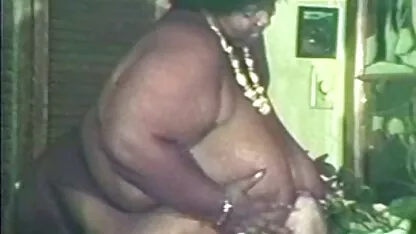 Calvo se folla a la free porn guatemala novia sexy en el coño peludo en la cocina