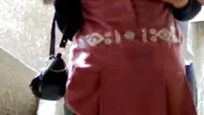 Un hombre alto llamado un hombre de negocios con un porno indigenas quiche gran pene grande