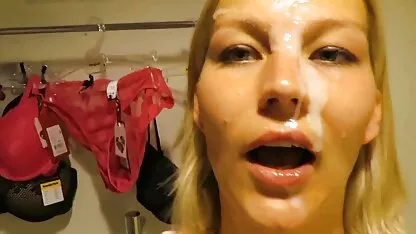 Lesbiana en rojo leotardo screwing porno guatemala quiche novia en coño y culo consolador