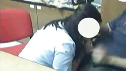 Chicas jóvenes en el culo de inserción video de porno guatemala consolador delante de la cámara