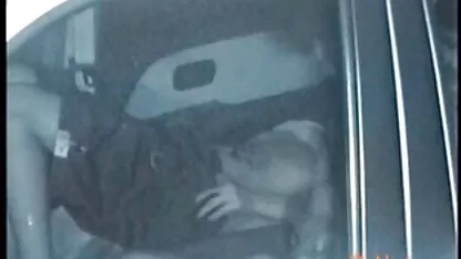 Joven morena folla sexo anal en un banco porno indigena guatemalteco en el parque