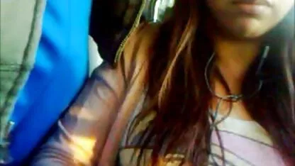 Deporte de las niñas posando delante de su compañero de cuarto en la video de sexo guatemala piscina
