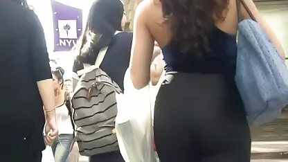 Morena puta chupando polla negro follando guatemala hombre bajo la bridge