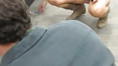 Cliente caótico en la videos de porno de guatemala gratis parte superior de la mesa de masaje