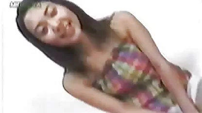 Un grupo de hombres dryuchit en porno indigenas quiche el culo de las mujeres negras en casa