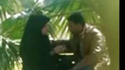 Chica alemana mujeres indigenas de guatemala xxx y africana sexo con turista en habitación de hotel cerca de paredes naranjas