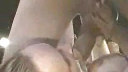 Amante lamiendo su coño y culo mujer porn videos guatemala en dormitorio