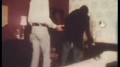 El hombre se turnó para follar a las tres niñas jugando quiero ver porno de guatemala juegos de video