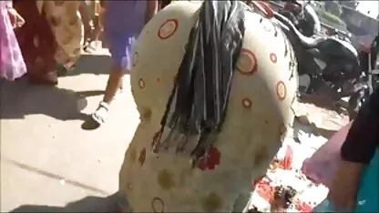 Rubia de ojos azules se xxx huehuetenango traga el falo y usa gorra en el casting