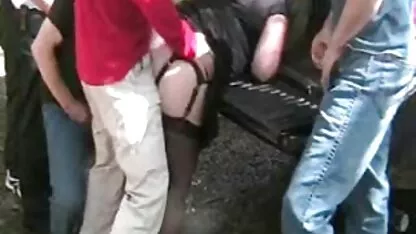 Velveteen lluvia videos de porno gratis de guatemala chupar la chico y darle la apretado en la sofá