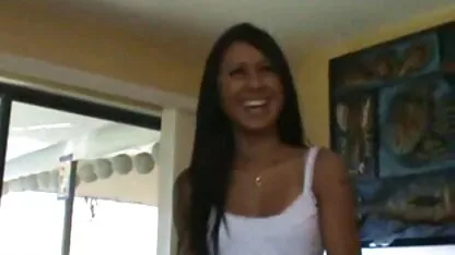 Tatuado Morena sexo guatemala videos tatuada en todas las grietas con fontanero en la piscina