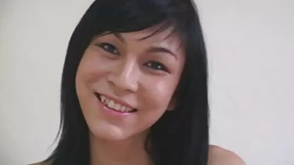 Deliciosa MILF masturbándose con un dedo video de guatemala porno en la oficina