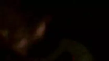 Rubia en vestido rojo tocando sus grandes tetas xxx gratis guatemala en fundición