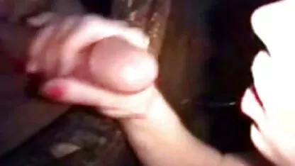Maduro mamá desnuda y Trazos Ella misma en Frente de xxx de indigenas de guatemala la cámara en Un rojo silla