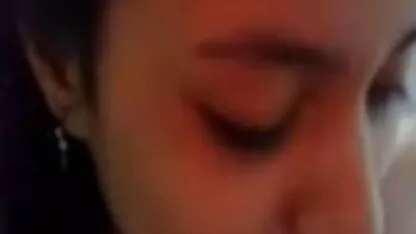 Joven chica negra con trenzas videos de xxx de guatemala en su cabeza chupando hombre blanco polla