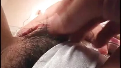 Mujer negra desnuda y se da a la mierda con un hombre calvo en la mesa guate xxx video