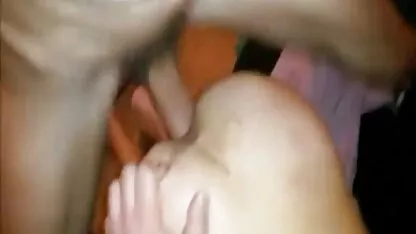 El hombre tiene hija en una escalera de xxx guatemala indigenas almacenamiento