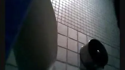 Belleza con grandes tetas culo Doble penetración mujeres de guate cojiendo