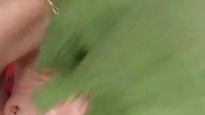 Un hombre puso sus manos sobre un ver videos de porno guatemalteco amigo y le rompió el culo en el culo
