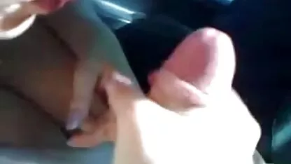 Rubia tetona le da una mamada a su amigo mujeres cojiendo guatemala negro