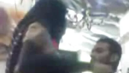 Tetona xxxvideo de guatemala mujer es follada por dos Sex Machine el falo