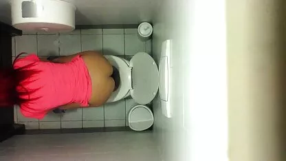 Hombre disparando semen en la boca rubia con porno estudiantes guatemala grandes tetas al final del sexo