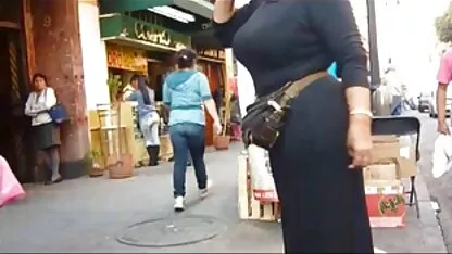 Gordita morena muestra su cuerpo delante de una webcam xvideos caseros de guatemala